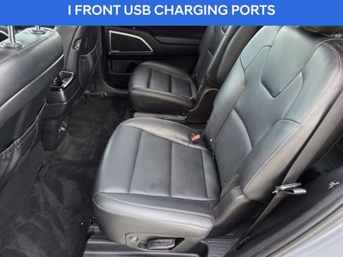 Used 2022 Kia Telluride S image 18