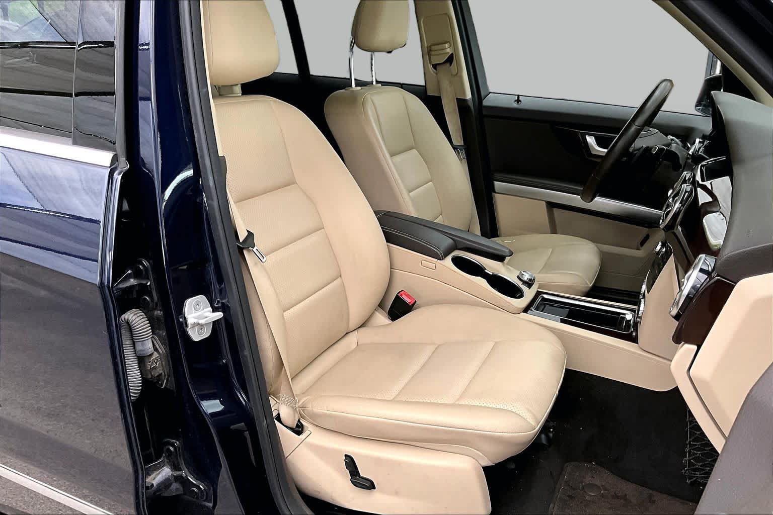 Used 2015 Mercedes-Benz GLK 350 2WD image 9