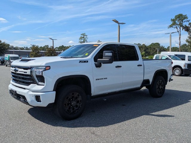 Used 2024 Chevrolet Silverado 2500 LTZ w/ LTZ Plus Package AWD/4WD image 7