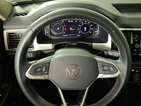 Used 2023 Volkswagen Atlas SE image 21