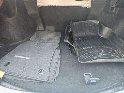 Used 2020 Toyota Camry SE FWD image 24