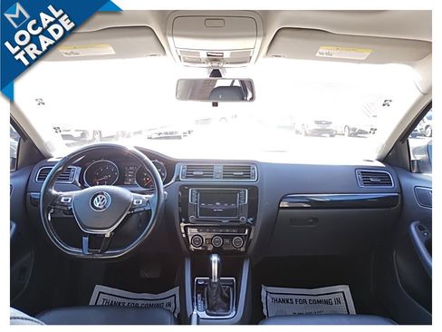 Used 2017 Volkswagen Jetta SEL image 25