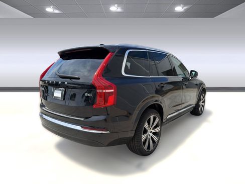 Certified 2024 Volvo XC90 B6 Plus w/ Protection Package Premier AWD/4WD image 8