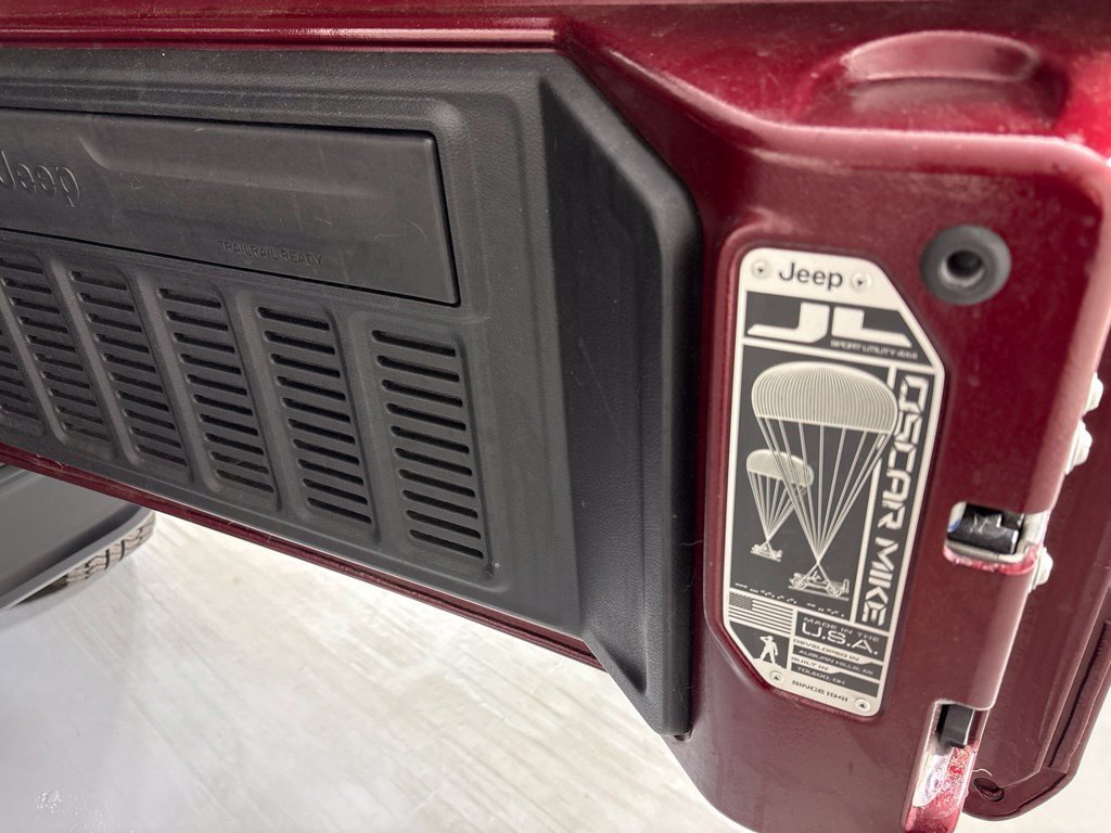 Used 2021 Jeep Wrangler Unlimited Sport AWD/4WD image 19