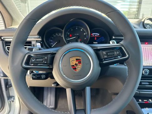 New 2026 Porsche Macan AWD/4WD image 25