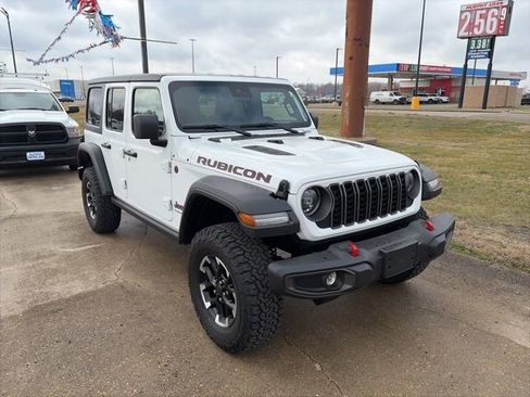 Used 2025 Jeep Wrangler Unlimited Rubicon image 8
