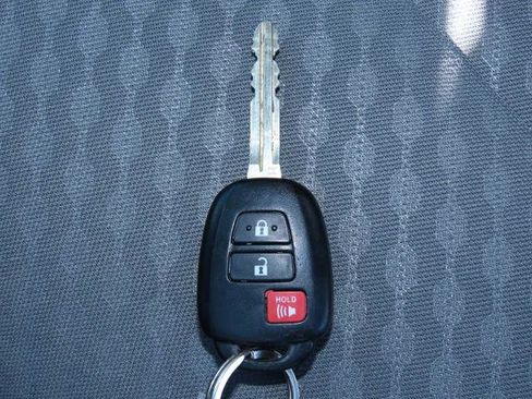 Used 2022 Toyota Tacoma SR5 image 30