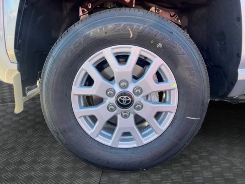 Used 2024 Toyota Tacoma SR5 image 14