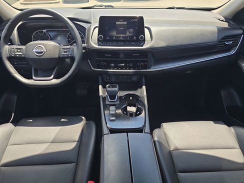 Certified 2025 Nissan Rogue SV w/ SV Premium Package FWD image 13