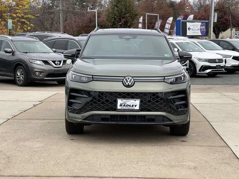 New 2026 Volkswagen Tiguan SE R-Line AWD/4WD image 6
