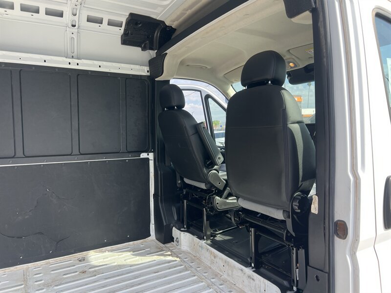 Used 2025 RAM ProMaster 3500 w/ Convenience Group FWD image 12