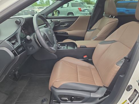 Used 2024 Lexus ES 350 Ultra Luxury w/ Accessory Package (Z2) FWD image 22