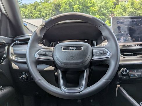 Used 2023 Jeep Compass High Altitude AWD/4WD image 12