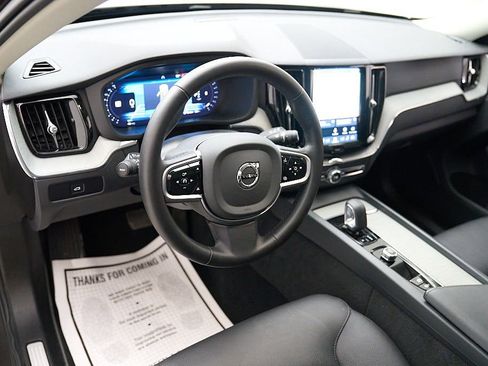 Certified 2025 Volvo XC60 B5 Plus AWD/4WD image 14