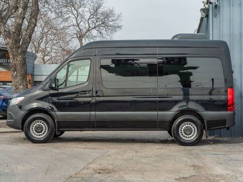 Used 2019 Mercedes-Benz Sprinter 2500 image 3