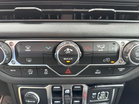 New 2025 Jeep Wrangler Unlimited Sport AWD/4WD image 28