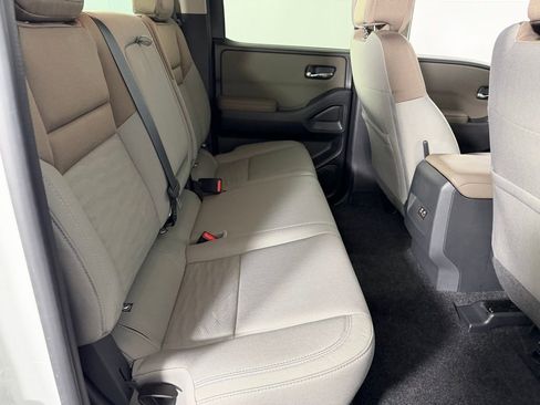 Used 2022 Nissan Frontier SV w/ Technology Package image 27