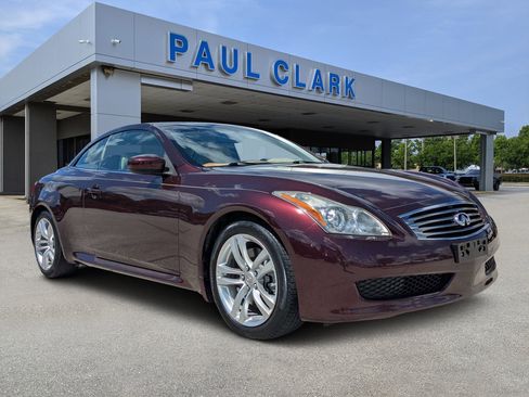 Used 2010 INFINITI G37 Convertible w/ Premium Pkg RWD image 1