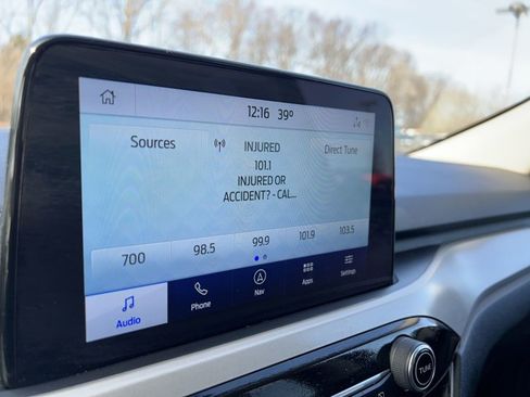 Used 2020 Ford Escape SE image 13