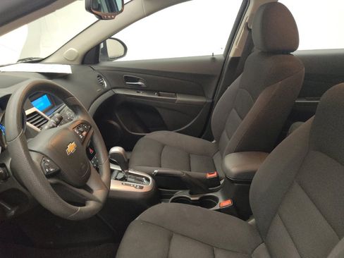Used 2016 Chevrolet Cruze LT FWD image 17