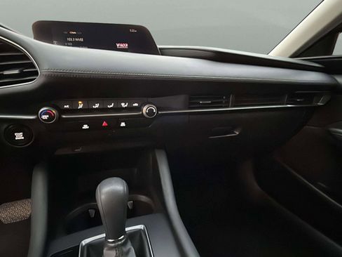 Used 2021 MAZDA MAZDA3 s image 36