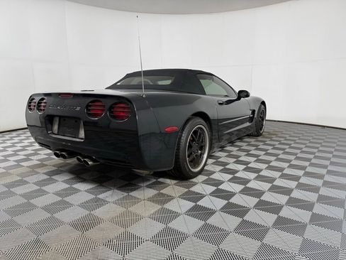 Used 2001 Chevrolet Corvette Convertible w/ Preferred Equipment Group2 image 9