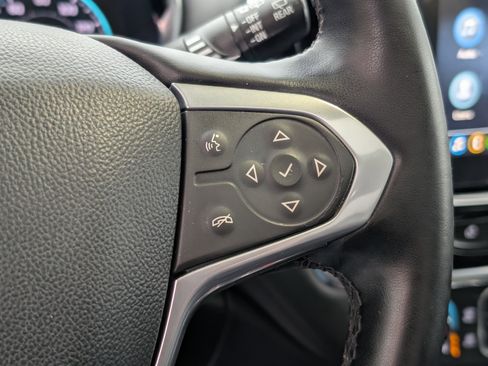 Used 2023 Chevrolet Traverse RS image 19