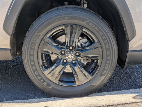 Used 2023 Toyota RAV4 XLE image 11