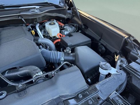 Certified 2025 Toyota Sequoia Limited image 37