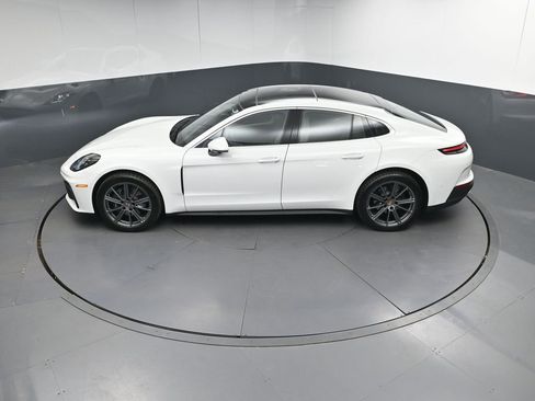 Certified 2026 Porsche Panamera image 34
