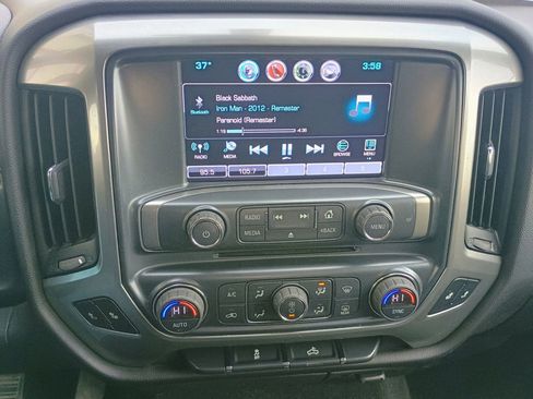 Used 2018 Chevrolet Silverado 1500 LT w/ All Star Edition image 15