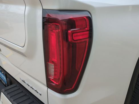 Certified 2021 GMC Sierra 1500 Denali w/ Technology Package image 11