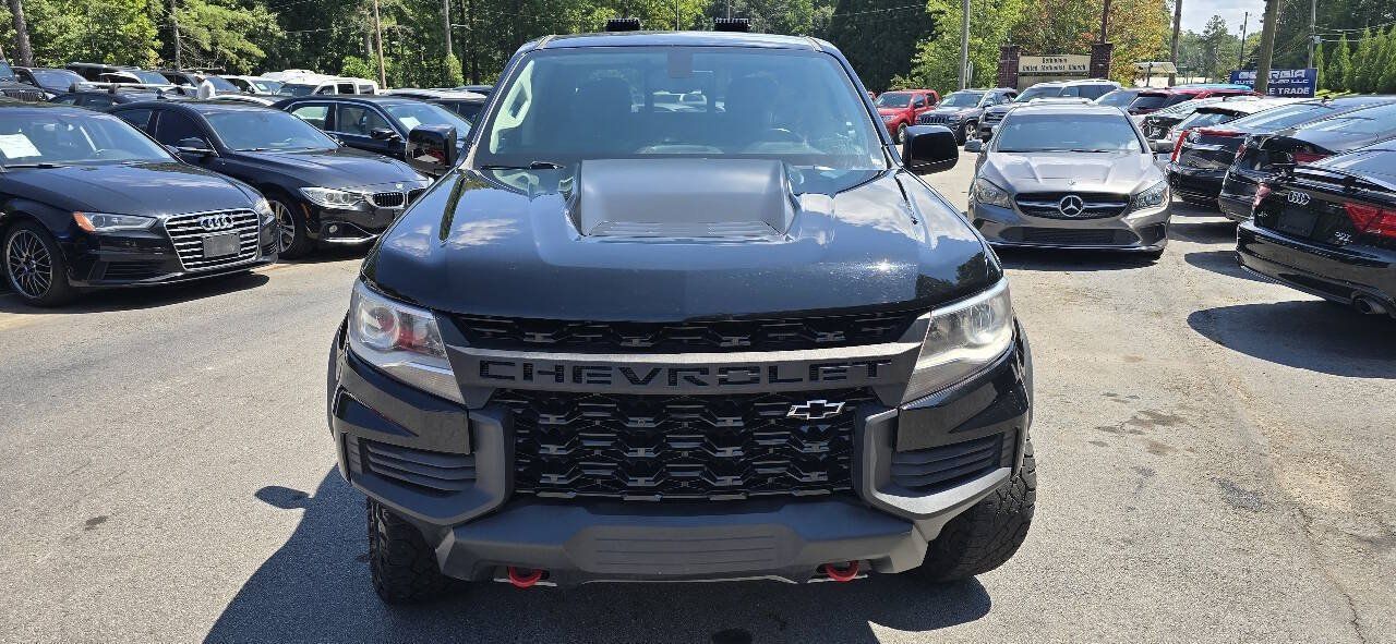 Used 2022 Chevrolet Colorado ZR2 w/ ZR2 Midnight Special Edition AWD/4WD image 3