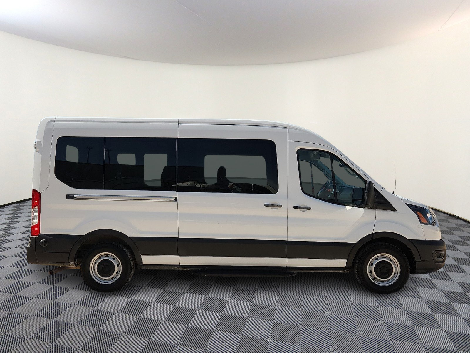 Used 2024 Ford Transit 350 XL RWD image 5