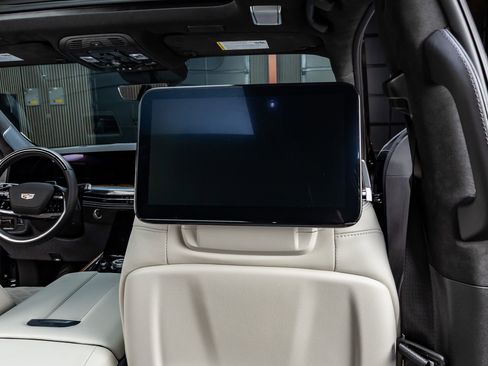 Used 2025 Cadillac Escalade Sport Platinum image 33