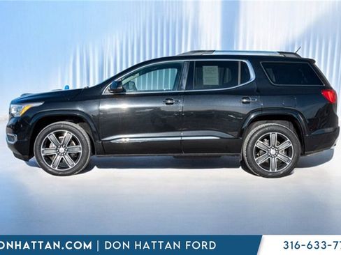 Used 2019 GMC Acadia Denali image 2