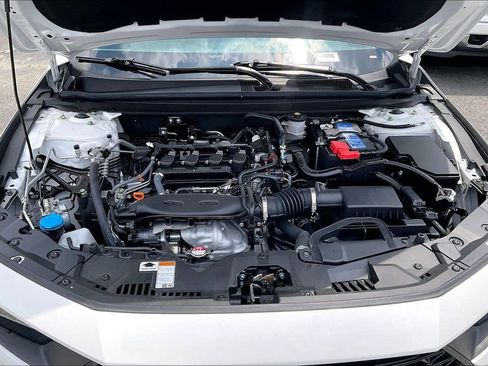 Used 2025 Honda Accord LX image 10