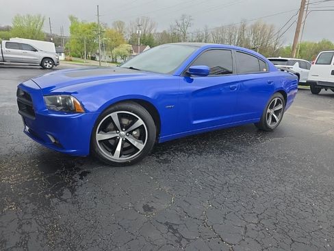 Used 2013 Dodge Charger R/T w/ Daytona Edition Group RWD image 2