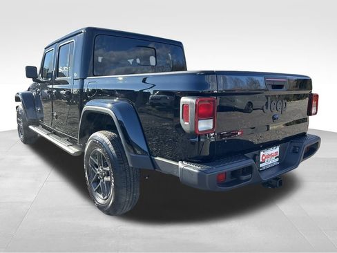 New 2026 Jeep Gladiator Sport image 21