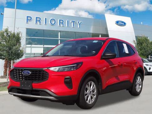 Used 2024 Ford Escape Active FWD image 1