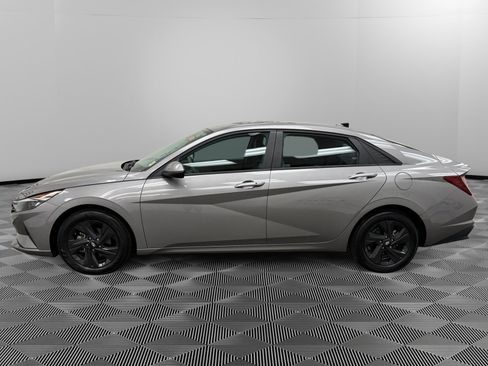 Certified 2023 Hyundai Elantra SEL image 2