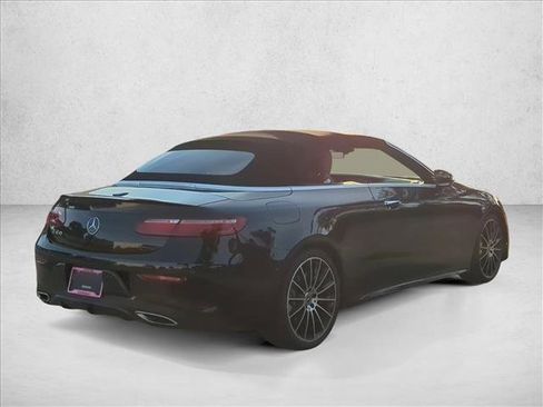 Used 2023 Mercedes-Benz E 450 Cabriolet image 4