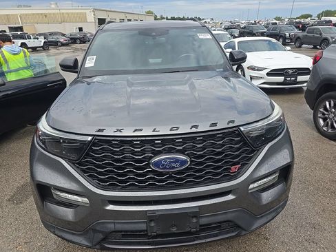 Used 2021 Ford Explorer ST w/ Equipment Group 401A AWD/4WD image 2
