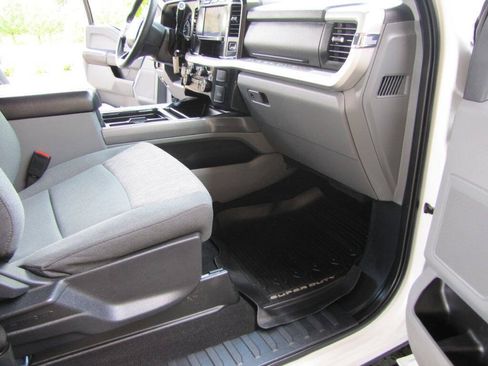 Used 2024 Ford F250 XLT w/ FX4 Off-Road Package AWD/4WD image 22