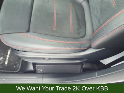 Used 2023 Mercedes-Benz GLA 250 4MATIC image 11