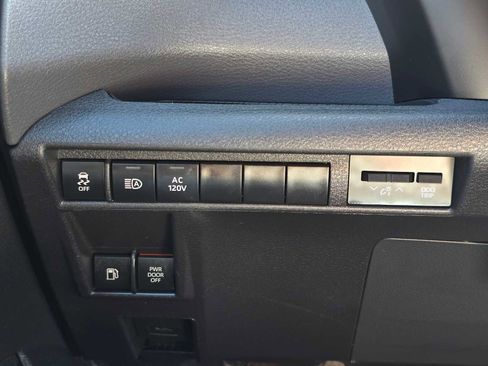 Used 2024 Toyota Sienna XLE Woodland Edition AWD/4WD image 34