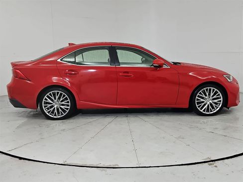 Used 2018 Lexus IS 300 w/ Accessory Package 2 image 7