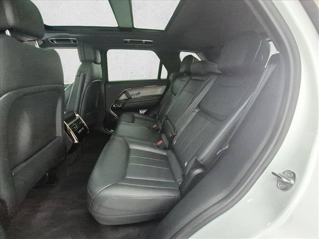 Used 2025 Land Rover Range Rover Sport SE AWD/4WD image 22