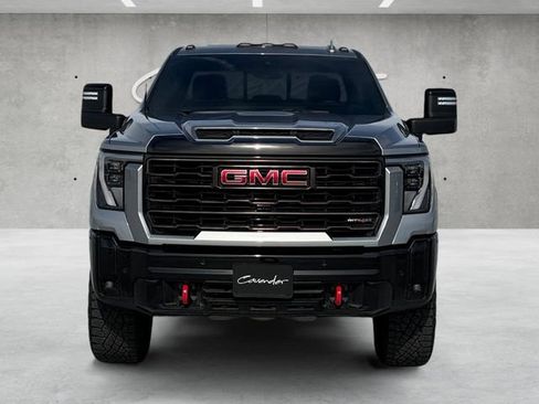 Used 2025 GMC Sierra 2500 AT4X image 18
