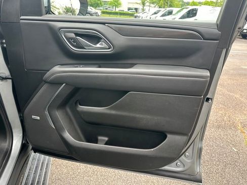 Used 2024 GMC Yukon AT4 w/ Technology Package AWD/4WD image 17